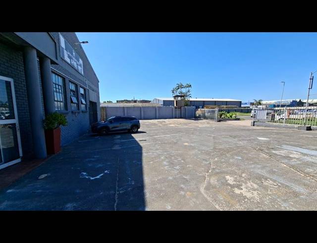 BUSINESS PROPERTY TO RENT IN RICHARDS BAY EXT 7